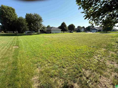 Tiny photo for 1651 SE 5th Ave, Sioux Center, IA 51250 (MLS # 829367)
