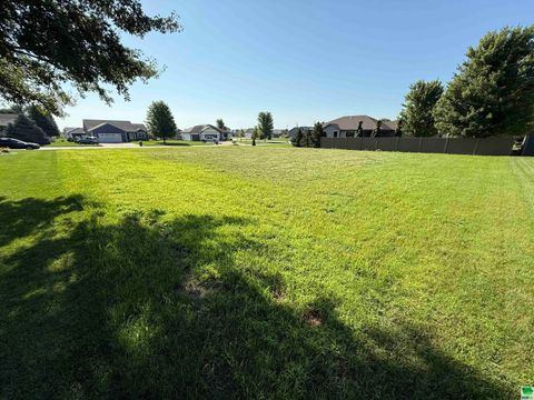 Tiny photo for 1651 SE 5th Ave, Sioux Center, IA 51250 (MLS # 829367)