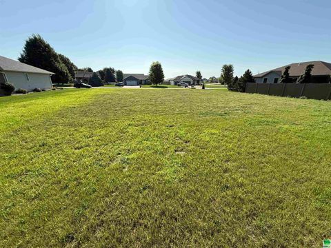 Tiny photo for 1651 SE 5th Ave, Sioux Center, IA 51250 (MLS # 829367)