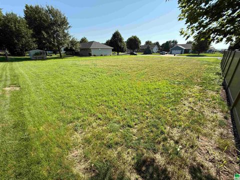 Tiny photo for 1651 SE 5th Ave, Sioux Center, IA 51250 (MLS # 829367)