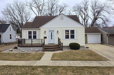 Tiny photo for 715 9th Ave, Sheldon, IA 51201 (MLS # 832144)