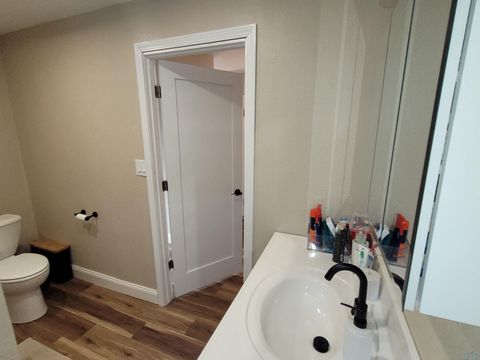 Tiny photo for 715 9th Ave, Sheldon, IA 51201 (MLS # 832144)