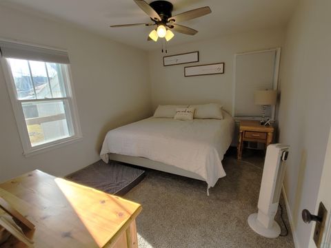 Tiny photo for 715 9th Ave, Sheldon, IA 51201 (MLS # 832144)