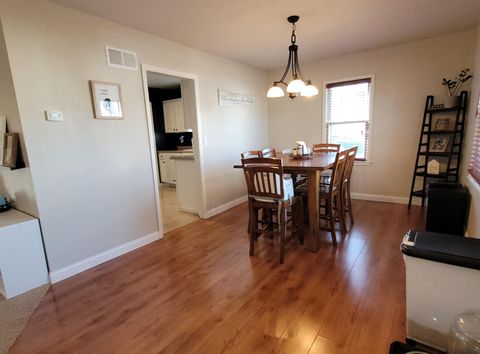 Tiny photo for 715 9th Ave, Sheldon, IA 51201 (MLS # 832144)