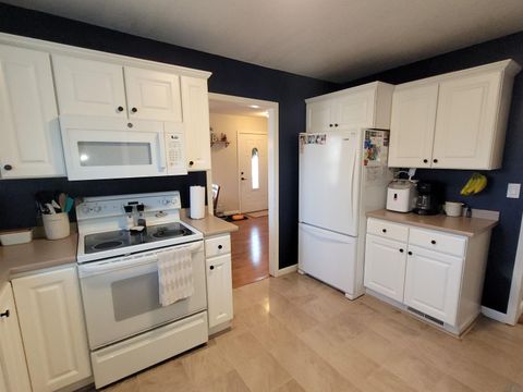 Tiny photo for 715 9th Ave, Sheldon, IA 51201 (MLS # 832144)