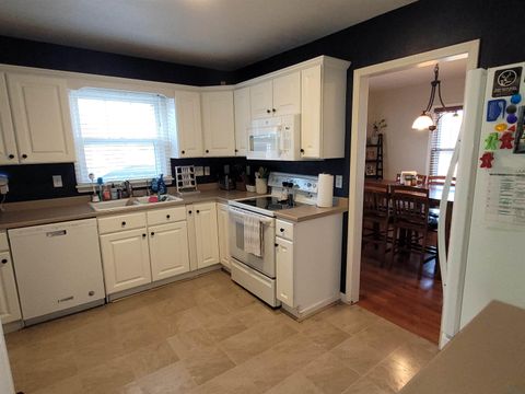 Tiny photo for 715 9th Ave, Sheldon, IA 51201 (MLS # 832144)