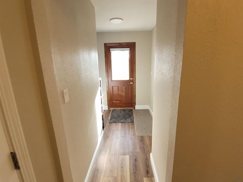 Tiny photo for 715 9th Ave, Sheldon, IA 51201 (MLS # 832144)