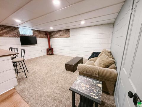 Tiny photo for 211 Albany Ave SE Ave, Orange City, IA 51041 (MLS # 830000)