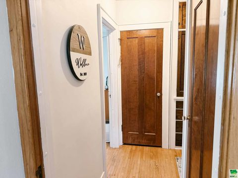 Tiny photo for 211 Albany Ave SE Ave, Orange City, IA 51041 (MLS # 830000)