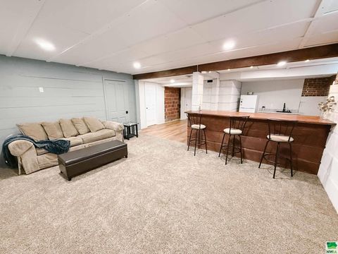 Tiny photo for 211 Albany Ave SE Ave, Orange City, IA 51041 (MLS # 830000)