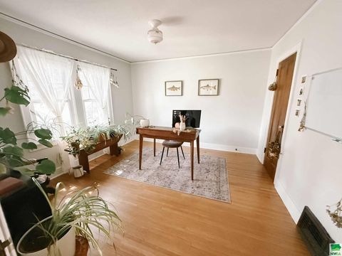 Tiny photo for 211 Albany Ave SE Ave, Orange City, IA 51041 (MLS # 830000)