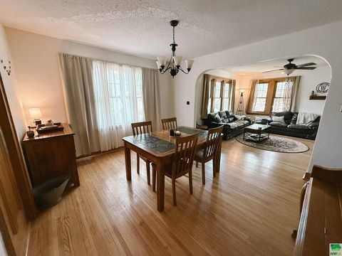 Tiny photo for 211 Albany Ave SE Ave, Orange City, IA 51041 (MLS # 830000)