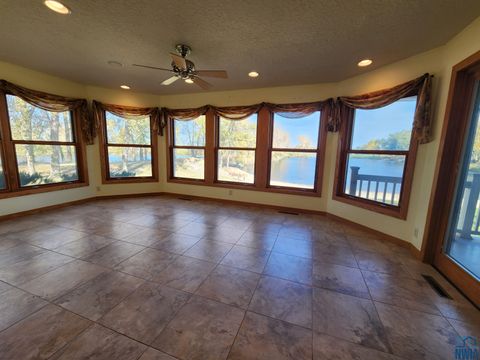 Tiny photo for 3099B Nest Avenue, Sheldon, IA 51201 (MLS # 830857)