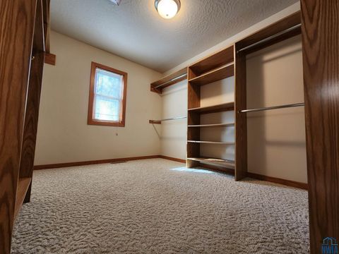 Tiny photo for 3099B Nest Avenue, Sheldon, IA 51201 (MLS # 830857)