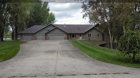 Photo of 3099B Nest Avenue, Sheldon, IA 51201 (MLS # 830857)