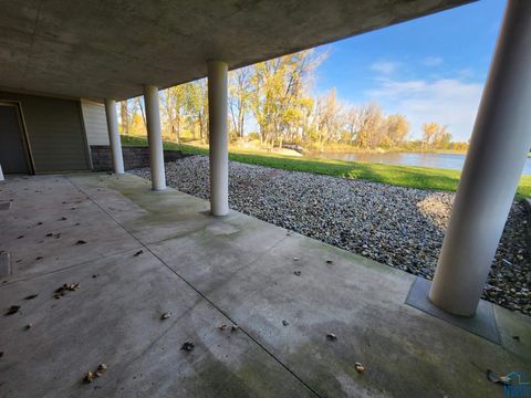 Tiny photo for 3099B Nest Avenue, Sheldon, IA 51201 (MLS # 830857)