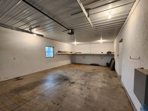 Tiny photo for 3099B Nest Avenue, Sheldon, IA 51201 (MLS # 830857)