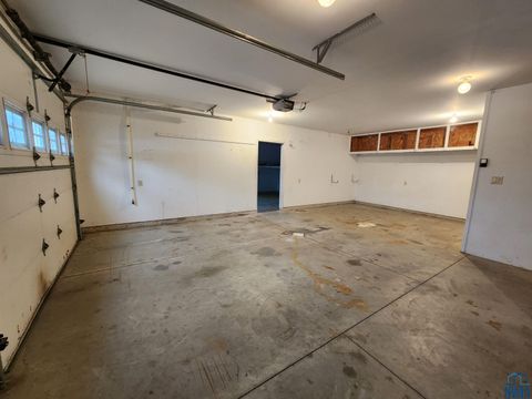 Tiny photo for 3099B Nest Avenue, Sheldon, IA 51201 (MLS # 830857)