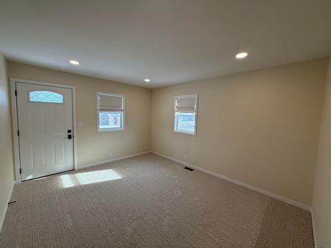 Tiny photo for 518 Boston Ave NE Ave, Orange City, IA 51041 (MLS # 830929)