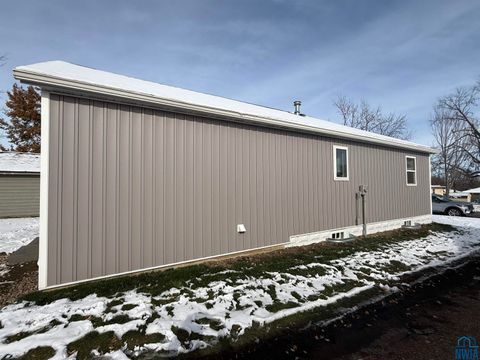 Tiny photo for 518 Boston Ave NE Ave, Orange City, IA 51041 (MLS # 830929)