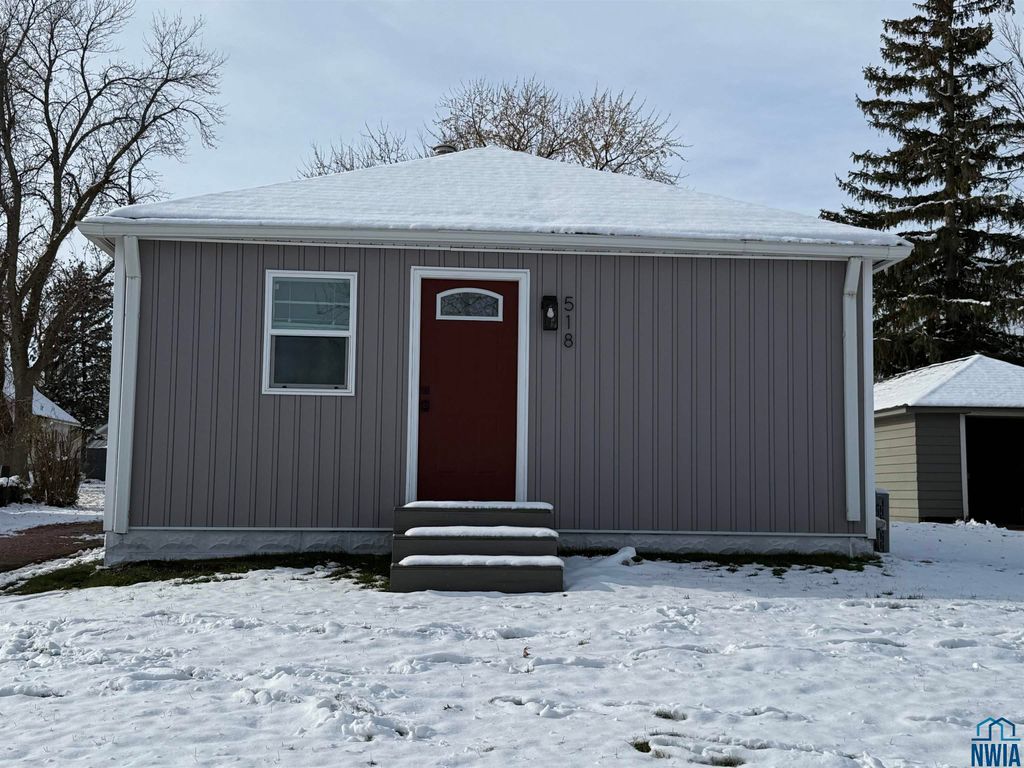 Photo of 518 Boston Ave NE Ave, Orange City, IA 51041 (MLS # 830929)
