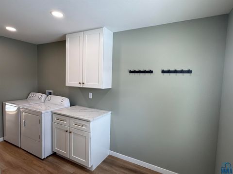 Tiny photo for 518 Boston Ave NE Ave, Orange City, IA 51041 (MLS # 830929)