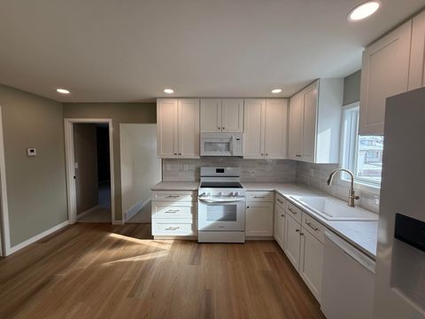 Tiny photo for 518 Boston Ave NE Ave, Orange City, IA 51041 (MLS # 830929)