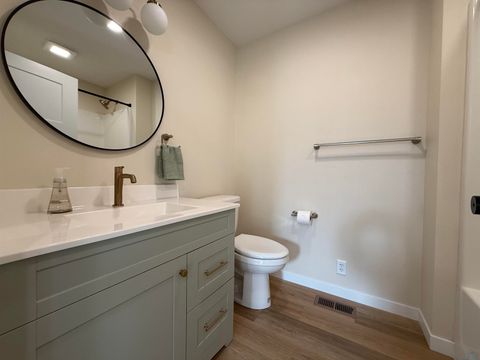 Tiny photo for 518 Boston Ave NE Ave, Orange City, IA 51041 (MLS # 830929)