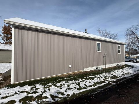 Tiny photo for 518 Boston Ave NE Ave, Orange City, IA 51041 (MLS # 830929)