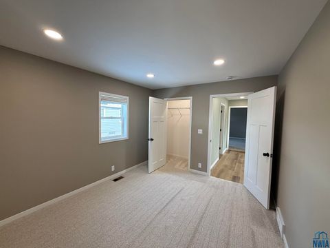 Tiny photo for 518 Boston Ave NE Ave, Orange City, IA 51041 (MLS # 830929)