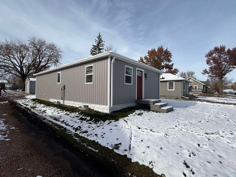 Tiny photo for 518 Boston Ave NE Ave, Orange City, IA 51041 (MLS # 830929)