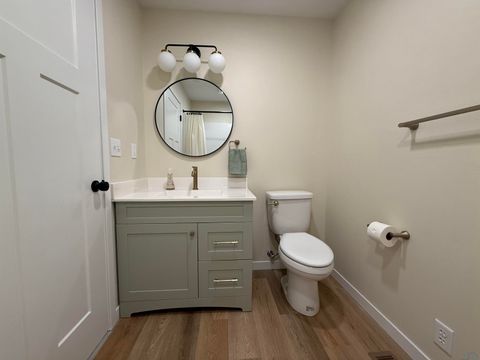 Tiny photo for 518 Boston Ave NE Ave, Orange City, IA 51041 (MLS # 830929)