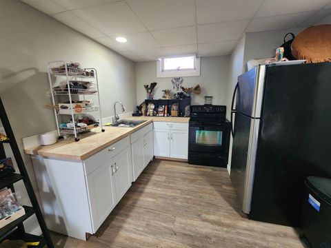 Tiny photo for 710 Central Ave NW Ave, Orange City, IA 51041 (MLS # 831895)