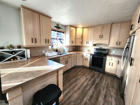 Tiny photo for 710 Central Ave NW Ave, Orange City, IA 51041 (MLS # 831895)