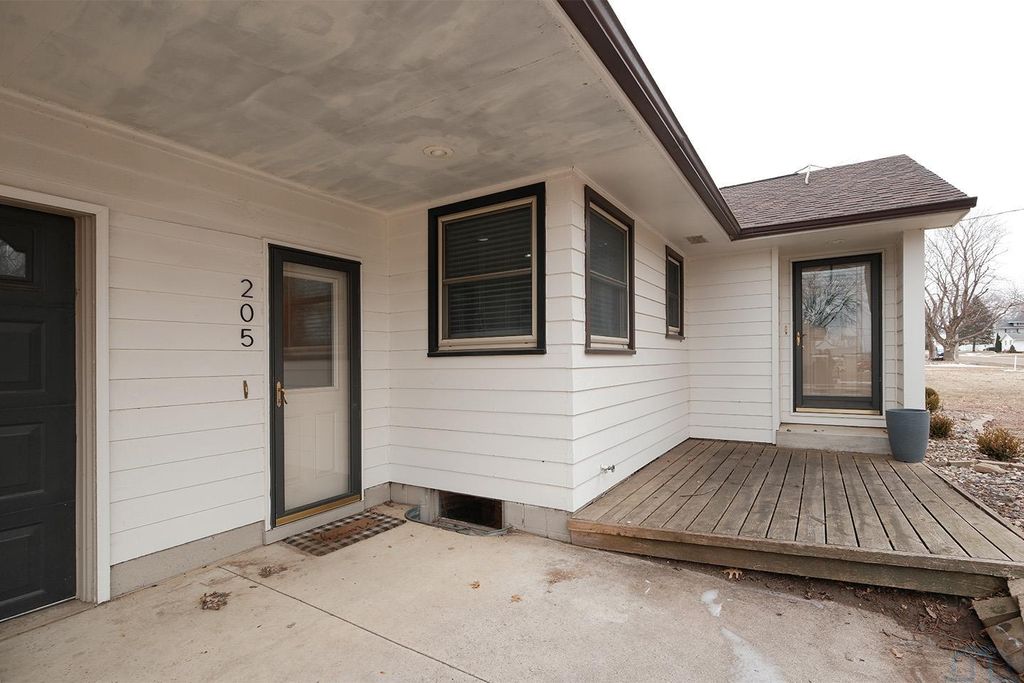 Photo of 205 Pine Street, Hospers, IA 51238 (MLS # 831712)