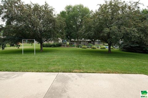 Tiny photo for 1328 1st Ave SE, Sioux Center, IA 51250 (MLS # 829551)