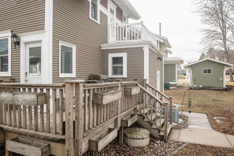 Tiny photo for 307 3rd St NE St, Orange City, IA 51041 (MLS # 832212)