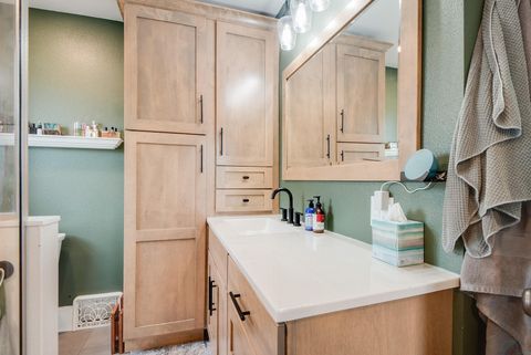 Tiny photo for 307 3rd St NE St, Orange City, IA 51041 (MLS # 832212)