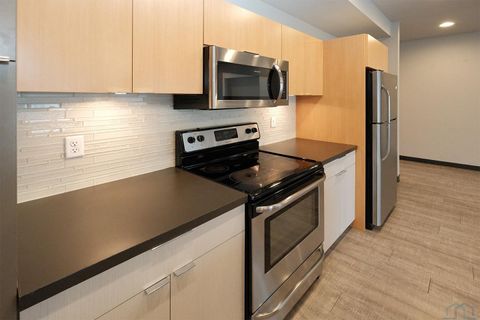 Tiny photo for 710 12th Street NE, Unit #4 St, Sioux Center, IA 51250 (MLS # 831710)