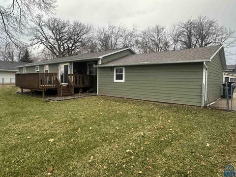 Tiny photo for 502 Grove Street, Boyden, IA 51234 (MLS # 831160)