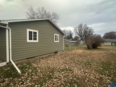 Tiny photo for 502 Grove Street, Boyden, IA 51234 (MLS # 831160)