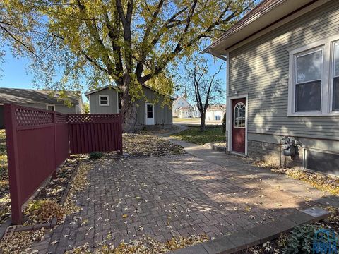 Tiny photo for 416 Central Ave SW Ave, Orange City, IA 51041 (MLS # 830981)
