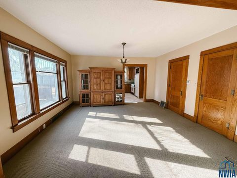Tiny photo for 416 Central Ave SW Ave, Orange City, IA 51041 (MLS # 830981)