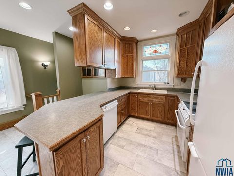 Tiny photo for 416 Central Ave SW Ave, Orange City, IA 51041 (MLS # 830981)