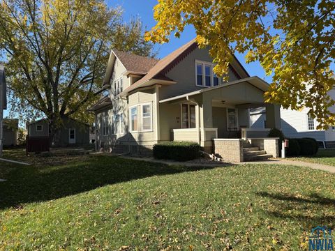Tiny photo for 416 Central Ave SW Ave, Orange City, IA 51041 (MLS # 830981)