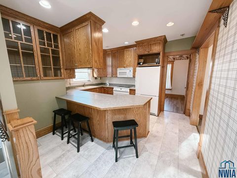 Tiny photo for 416 Central Ave SW Ave, Orange City, IA 51041 (MLS # 830981)