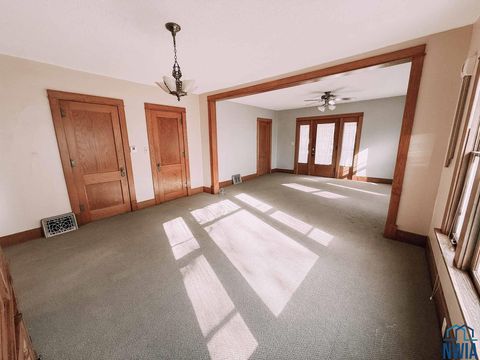 Tiny photo for 416 Central Ave SW Ave, Orange City, IA 51041 (MLS # 830981)