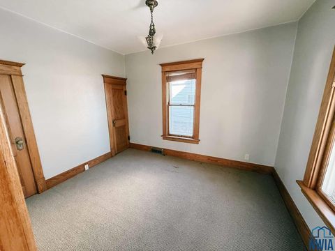 Tiny photo for 416 Central Ave SW Ave, Orange City, IA 51041 (MLS # 830981)
