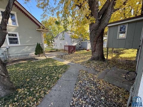 Tiny photo for 416 Central Ave SW Ave, Orange City, IA 51041 (MLS # 830981)