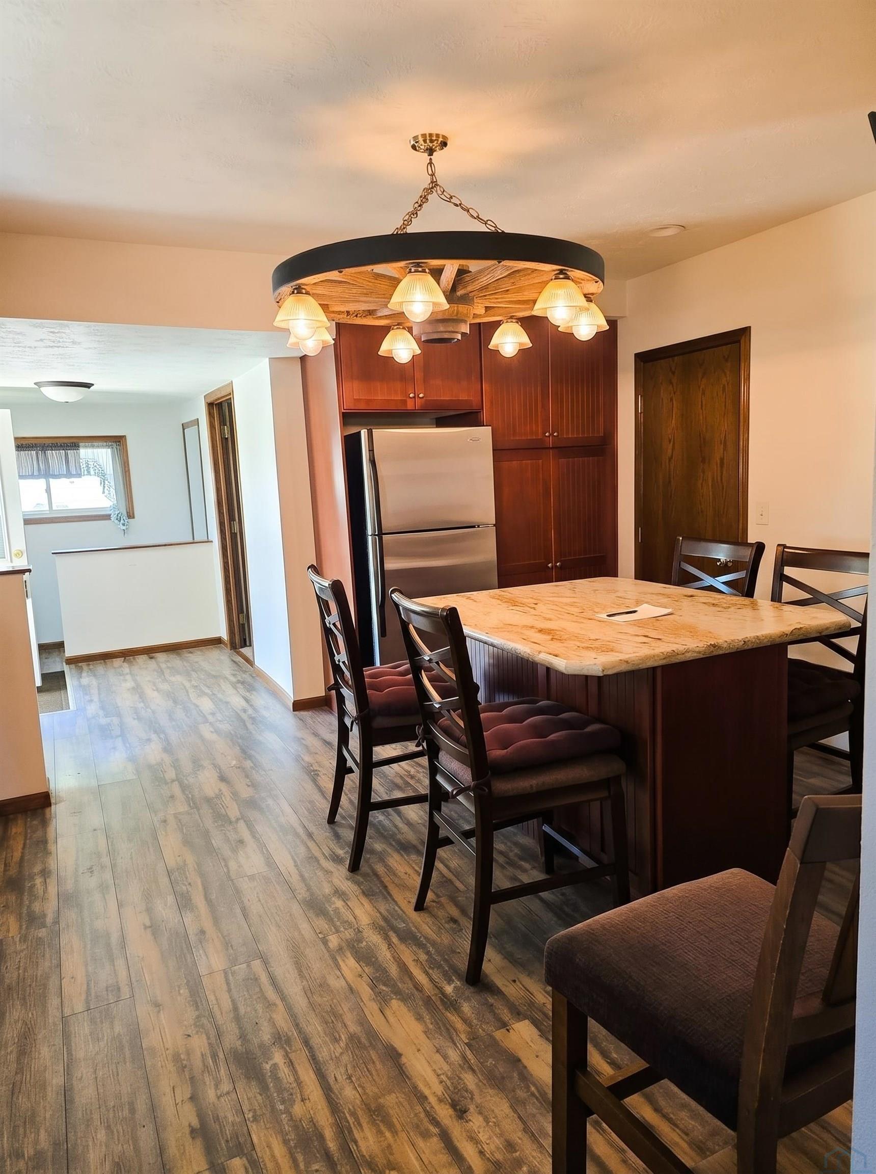 309 5TH AVE SE - Photo 4